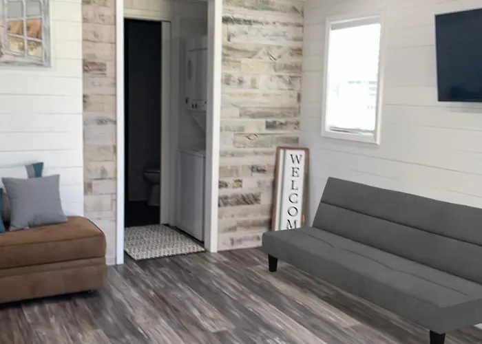 Cozy Cabin In Crestwood Subdivision